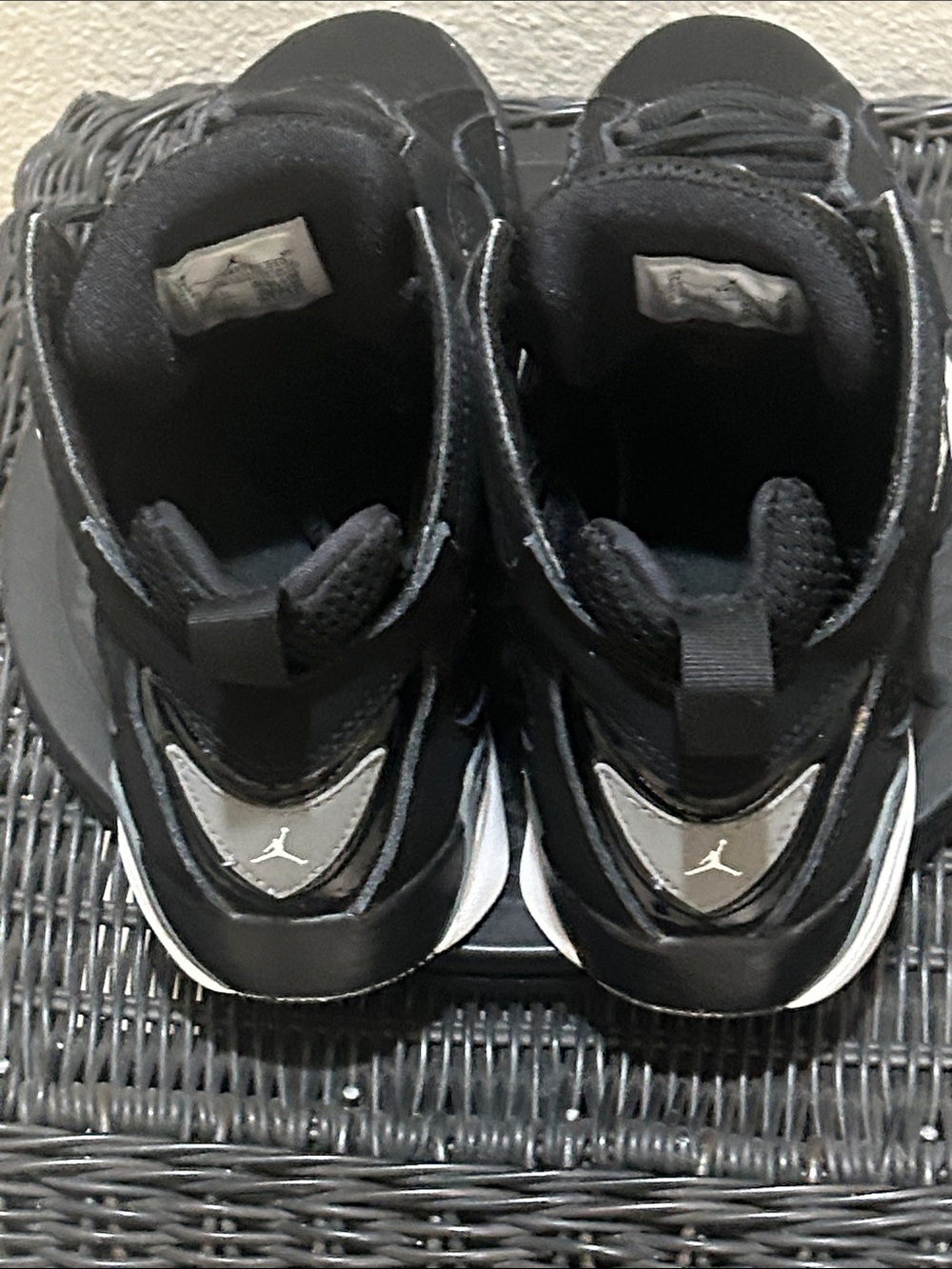 Jordan True Flight Black Metallic Silver (GS) 343795-010 - Picture 4 of 7